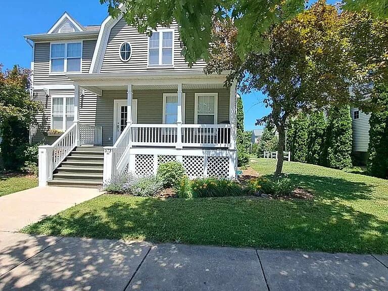 573 Brownstone Street Holland MI 49423