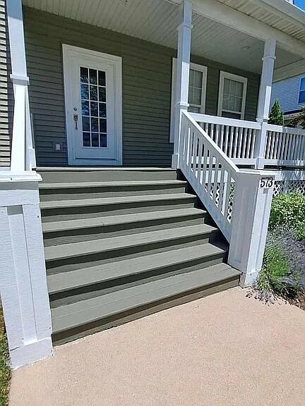 573 Brownstone Street Holland MI 49423