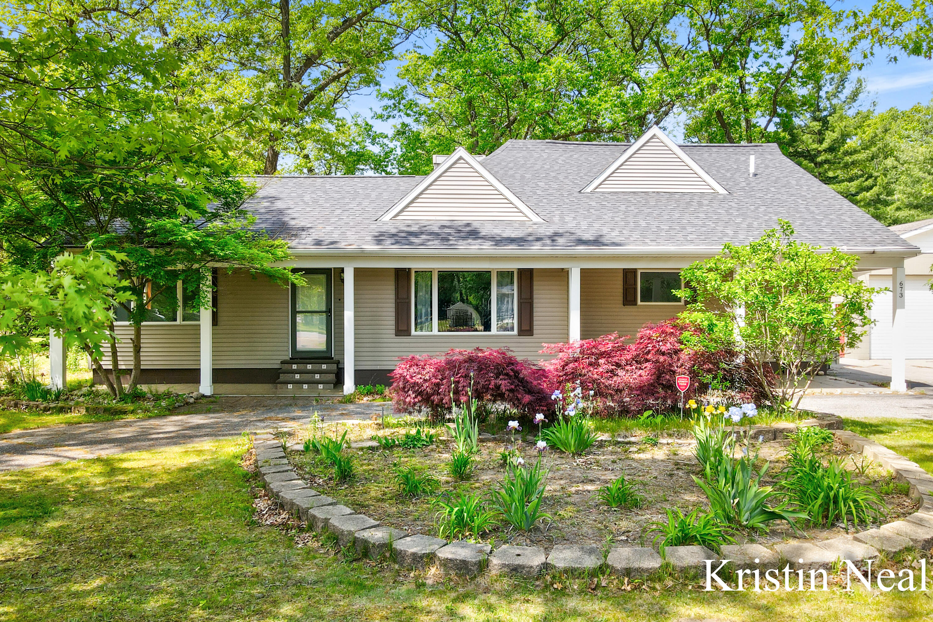 673 S Wolf Lake Road Muskegon MI 49442