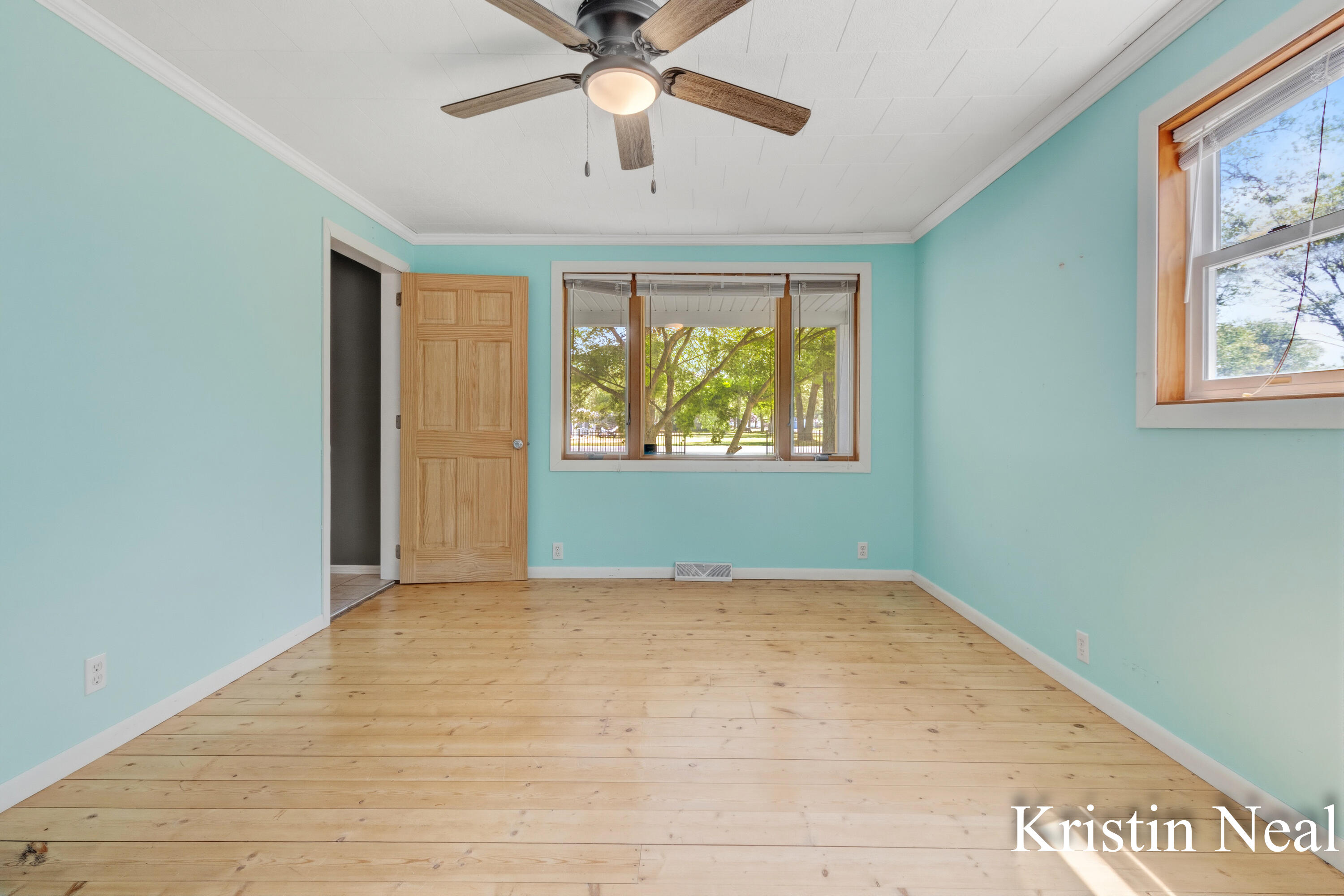 673 S Wolf Lake Road Muskegon MI 49442