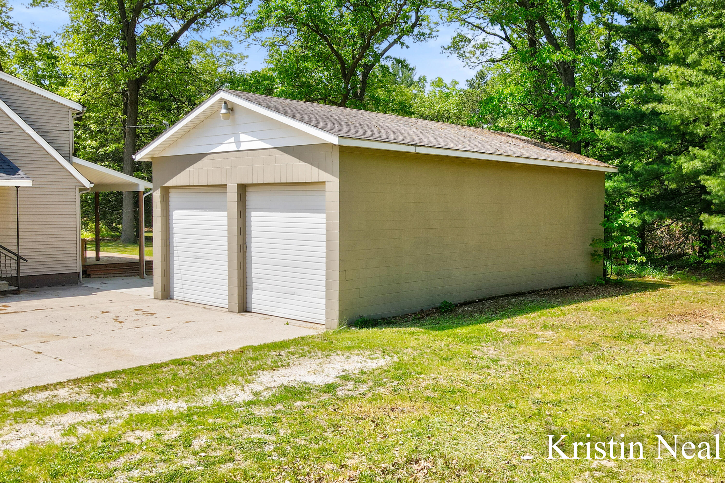 673 S Wolf Lake Road Muskegon MI 49442