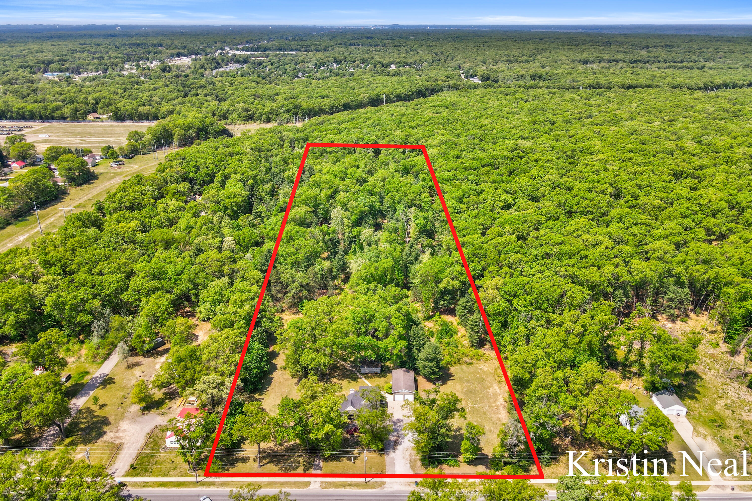 673 S Wolf Lake Road Muskegon MI 49442