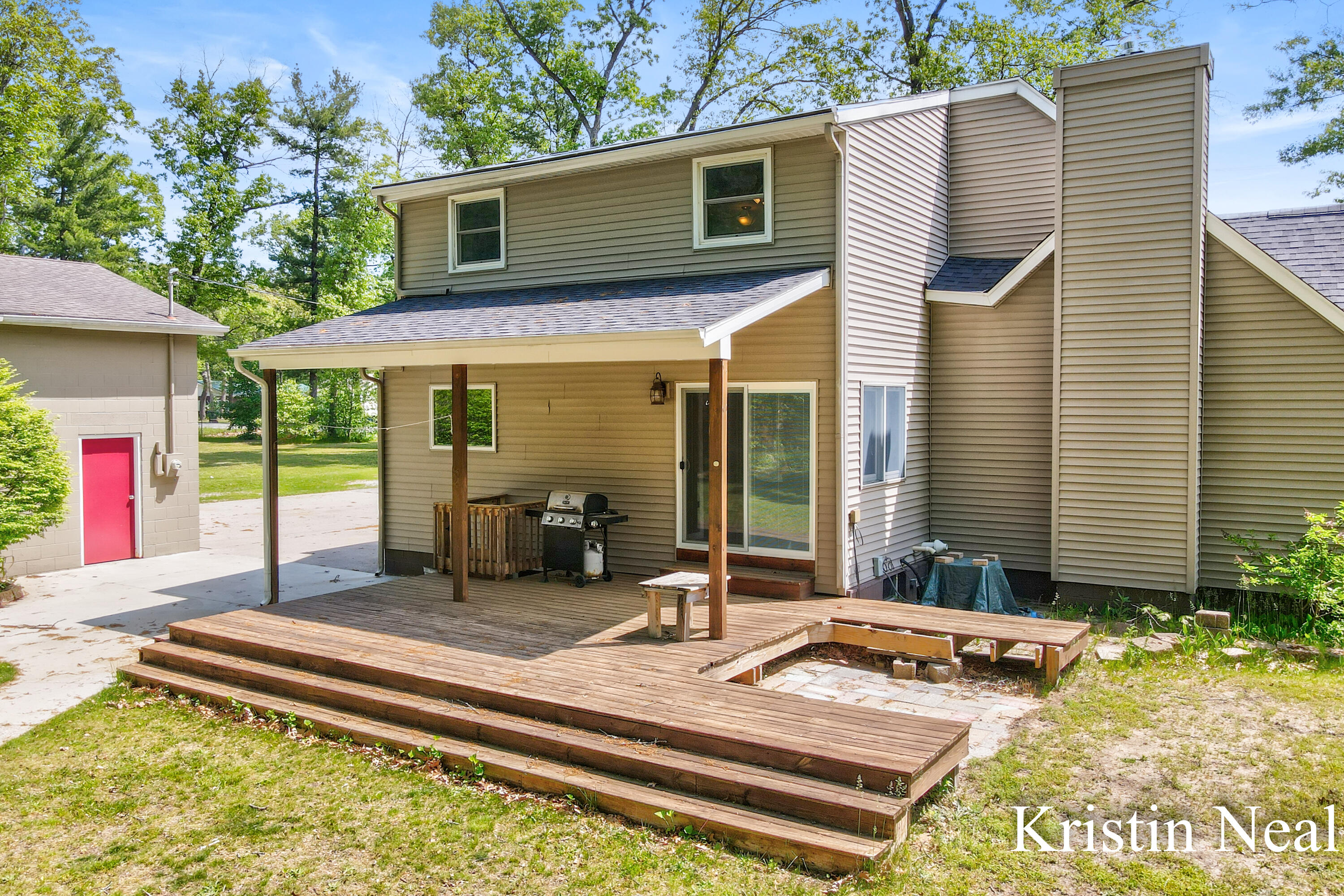 673 S Wolf Lake Road Muskegon MI 49442
