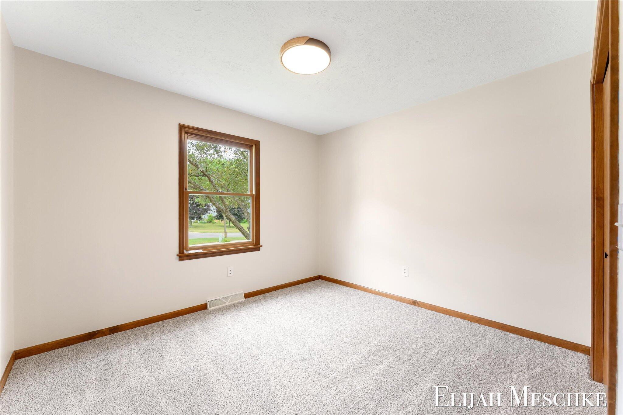 1385 Shaw Court NE Rockford MI 49341