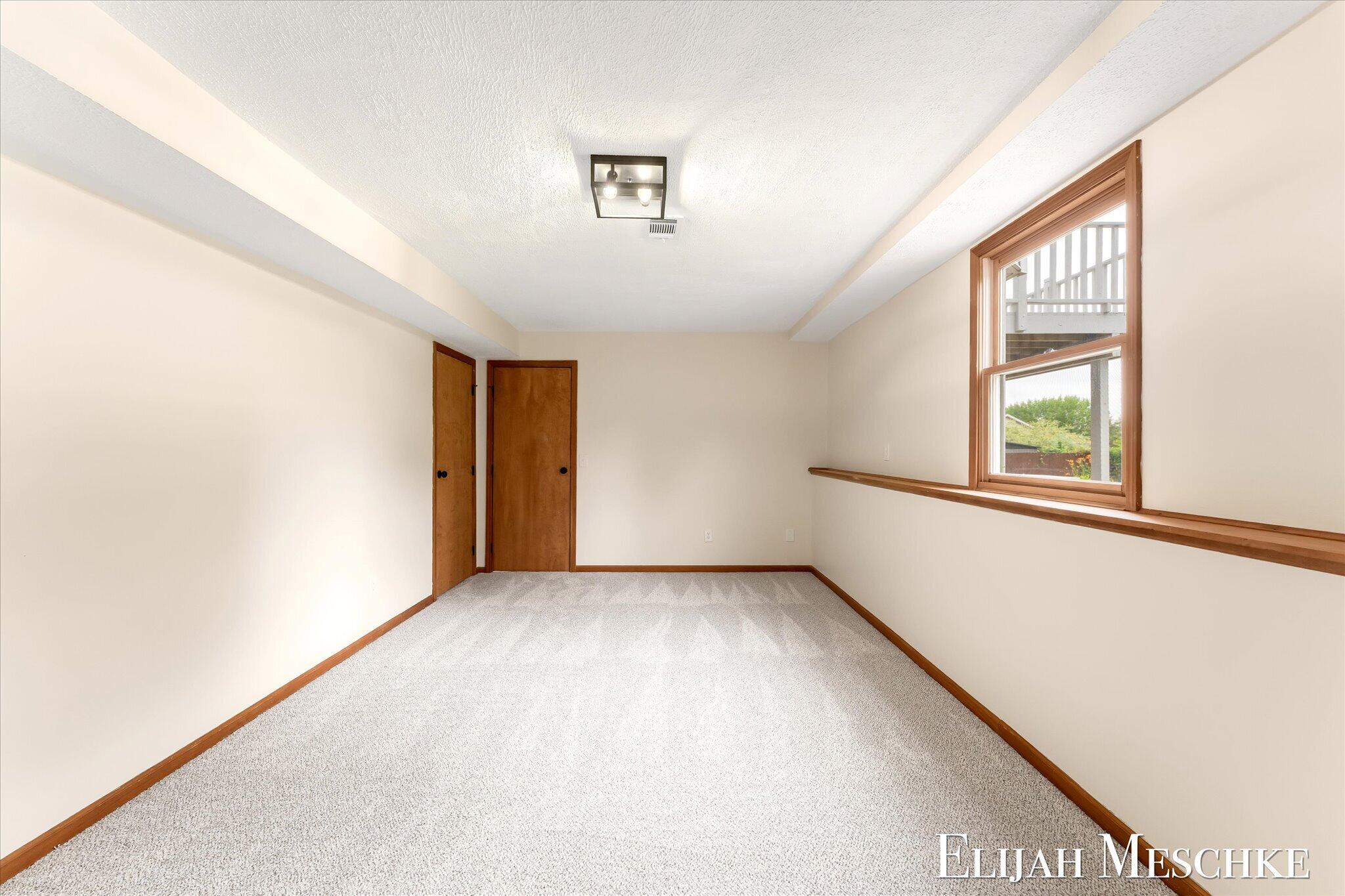 1385 Shaw Court NE Rockford MI 49341