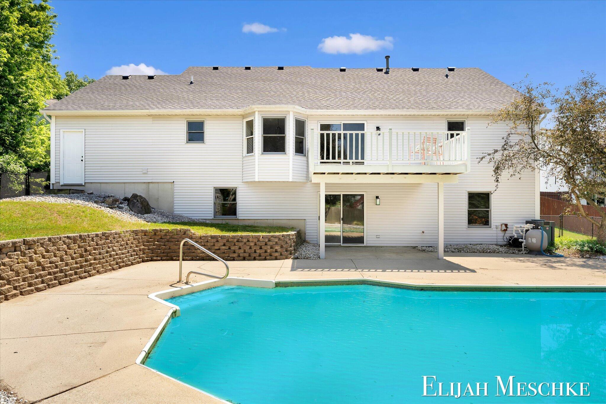 1385 Shaw Court NE Rockford MI 49341