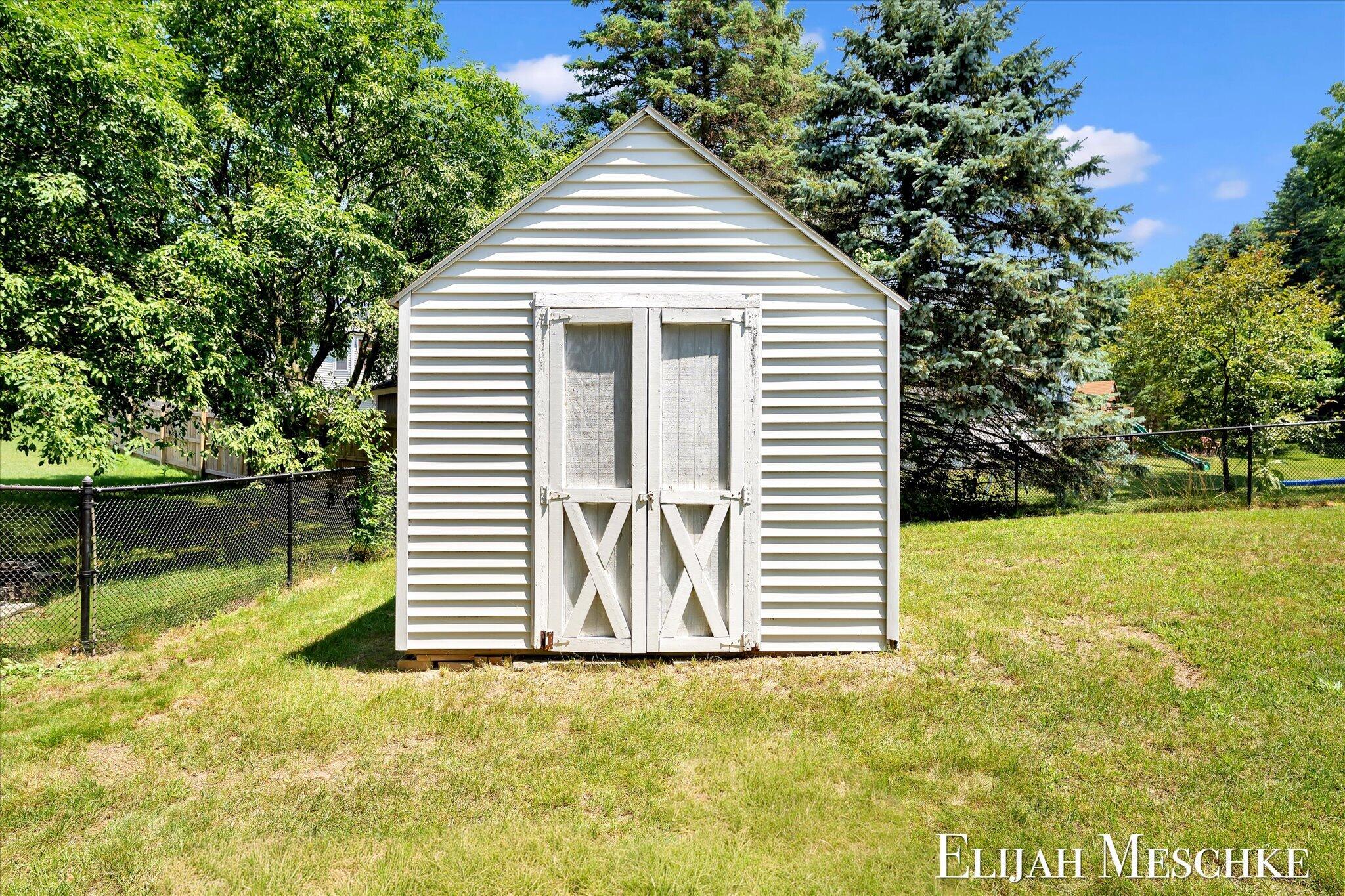1385 Shaw Court NE Rockford MI 49341