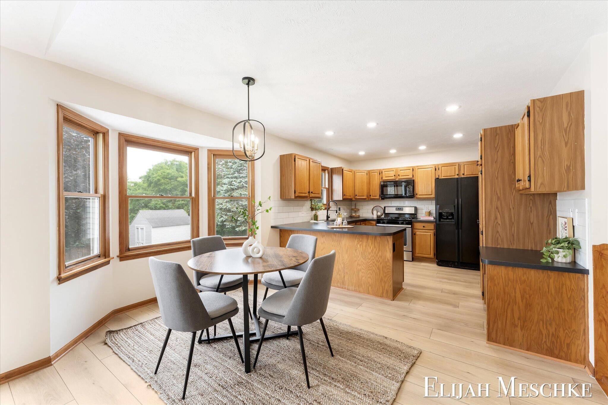 1385 Shaw Court NE Rockford MI 49341