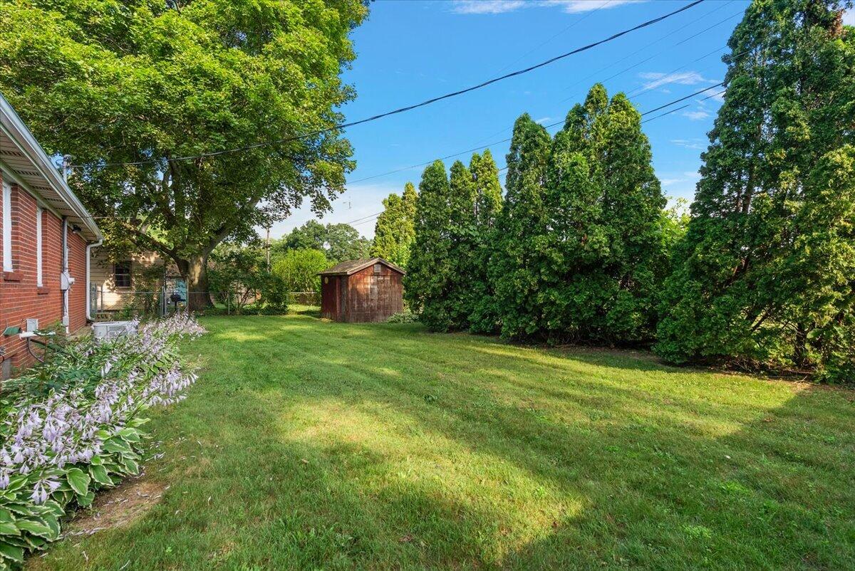 459 Dale Avenue Benton Harbor MI 49022