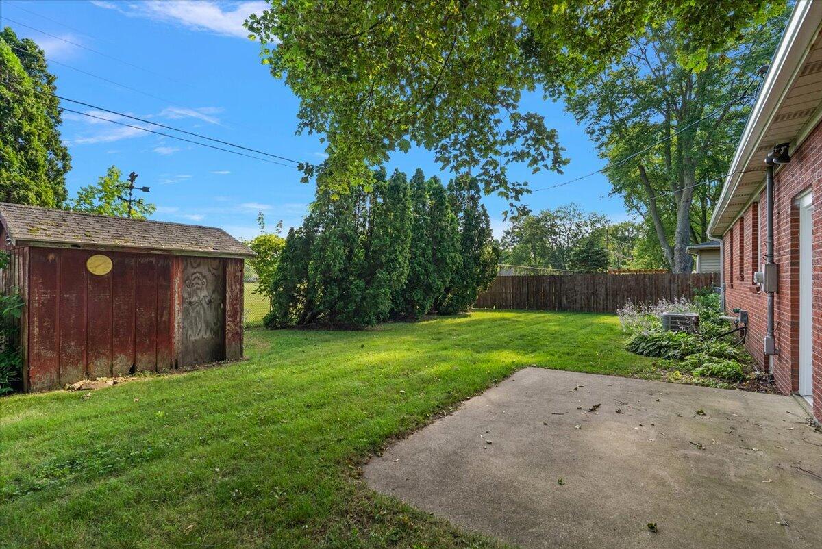459 Dale Avenue Benton Harbor MI 49022
