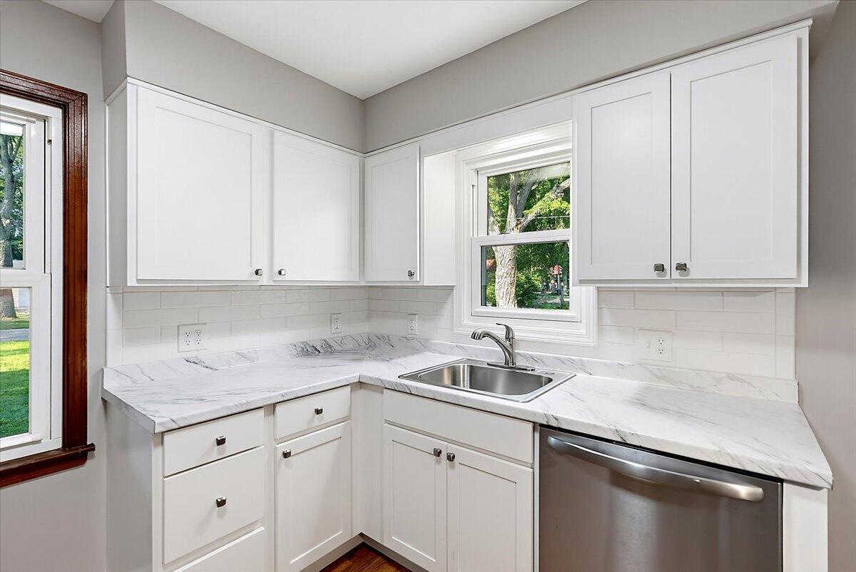 459 Dale Avenue Benton Harbor MI 49022