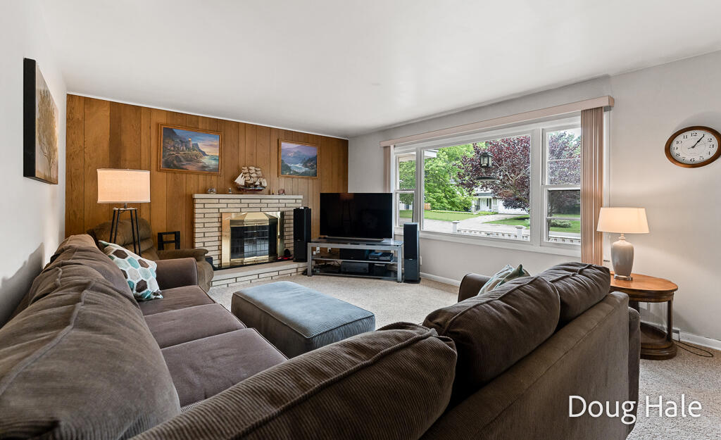 1674 Bonneville Drive Norton Shores MI 49441
