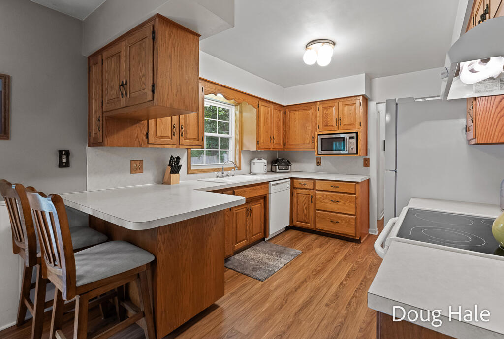1674 Bonneville Drive Norton Shores MI 49441