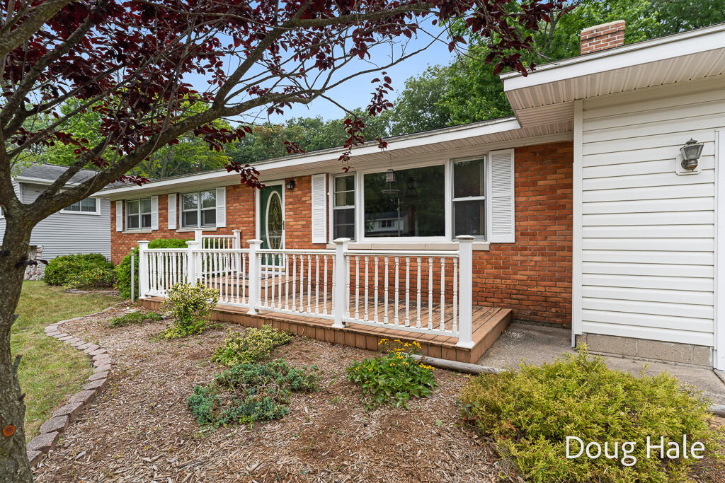 1674 Bonneville Drive Norton Shores MI 49441