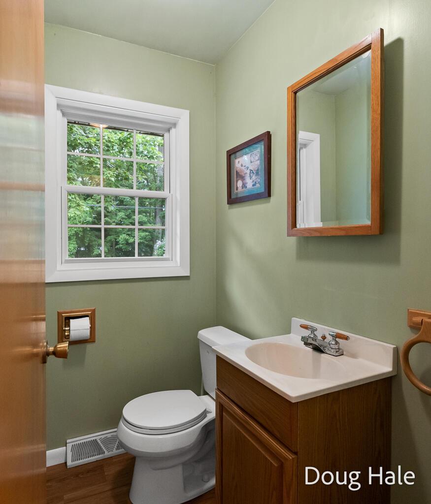 1674 Bonneville Drive Norton Shores MI 49441