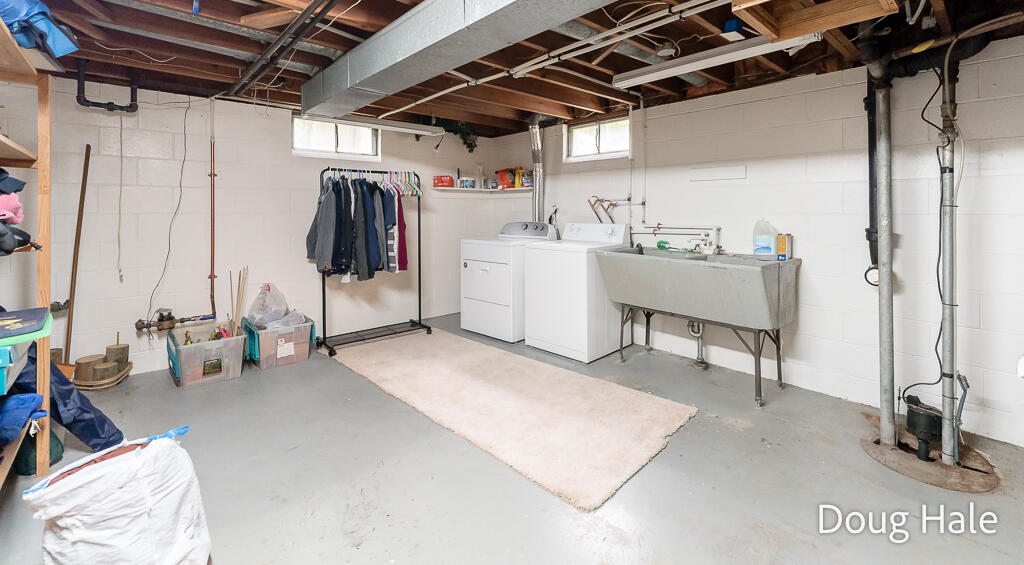 1674 Bonneville Drive Norton Shores MI 49441