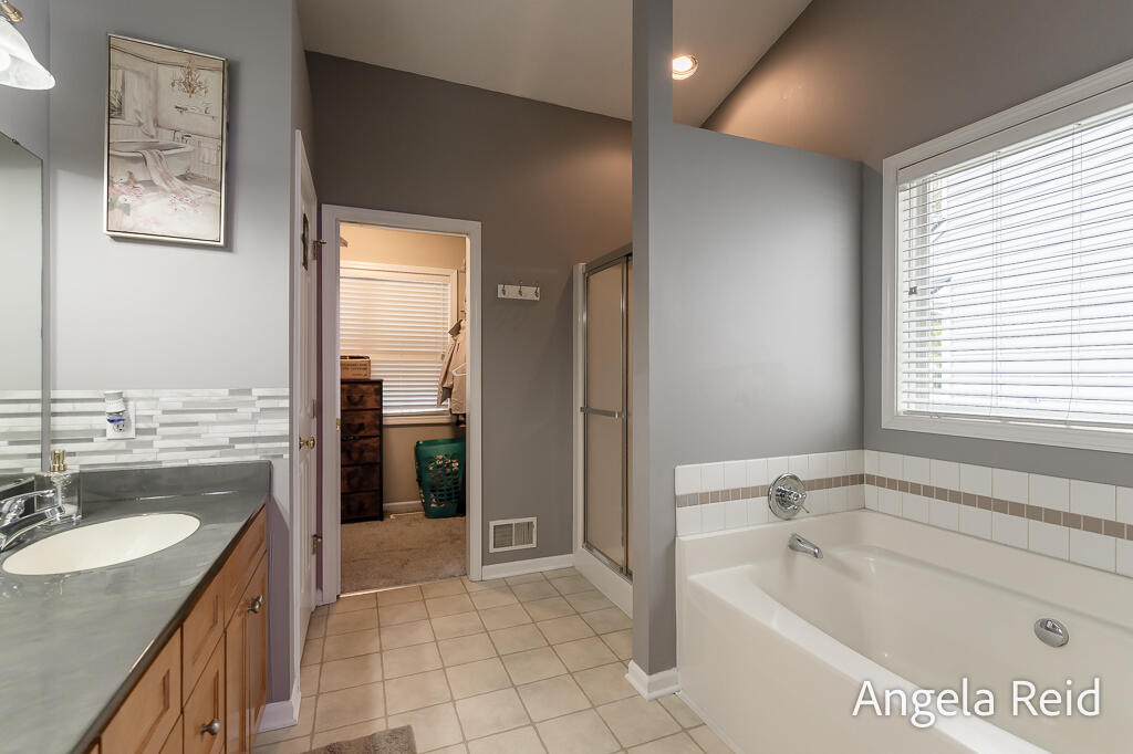 3528 Birch Knoll Drive SE Grand Rapids MI 49512