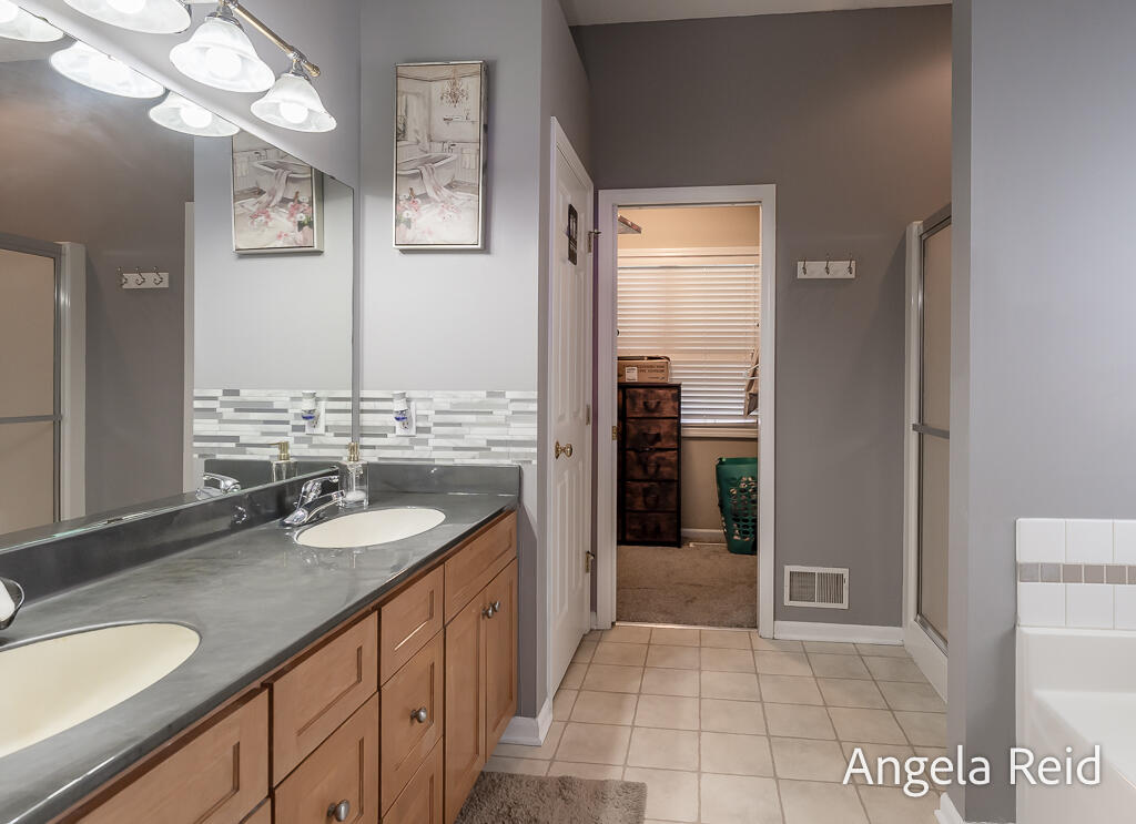 3528 Birch Knoll Drive SE Grand Rapids MI 49512