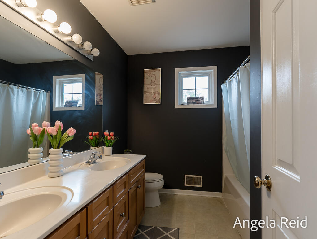 3528 Birch Knoll Drive SE Grand Rapids MI 49512