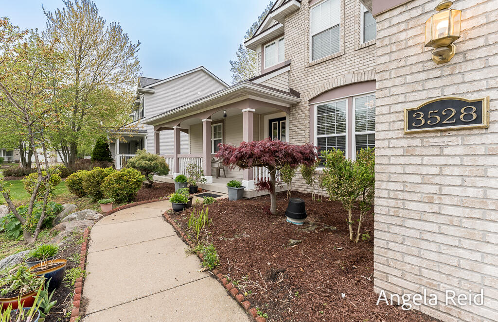 3528 Birch Knoll Drive SE Grand Rapids MI 49512