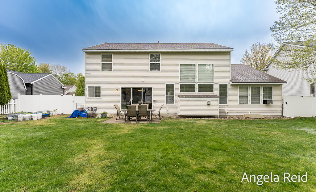 3528 Birch Knoll Drive SE Grand Rapids MI 49512