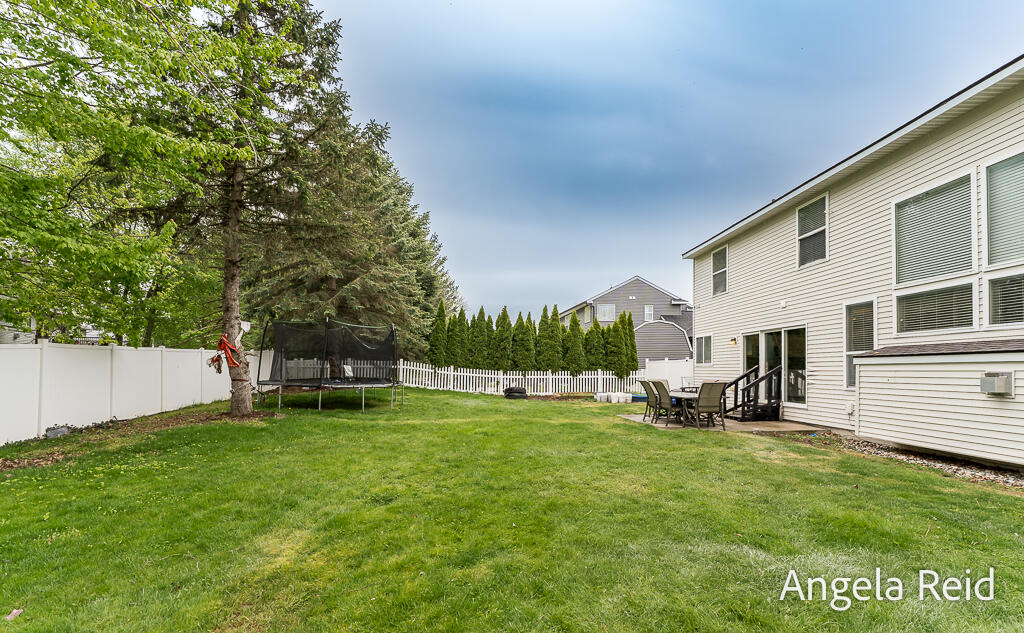 3528 Birch Knoll Drive SE Grand Rapids MI 49512