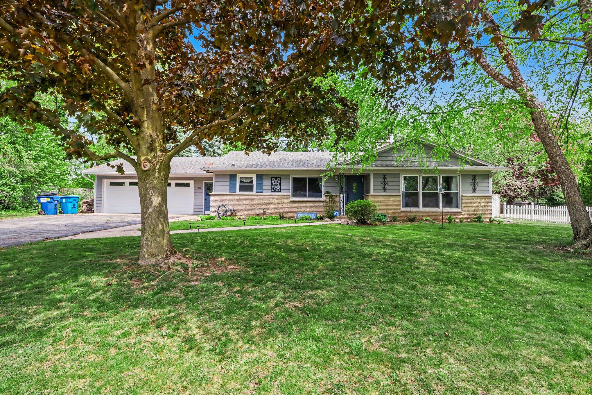 4512 Croyden Avenue Kalamazoo MI 49006