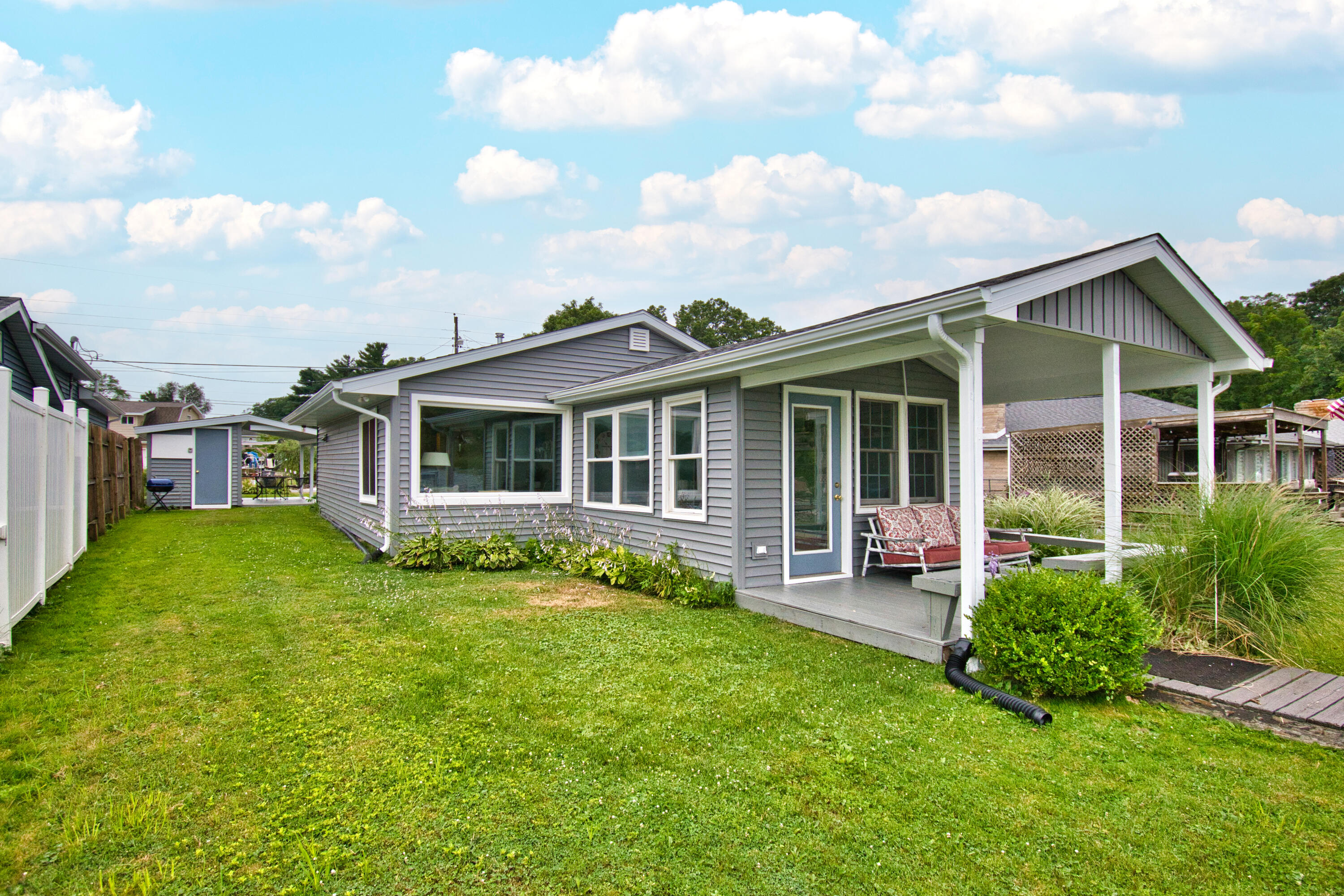 70041 Beach Drive Edwardsburg MI 49112