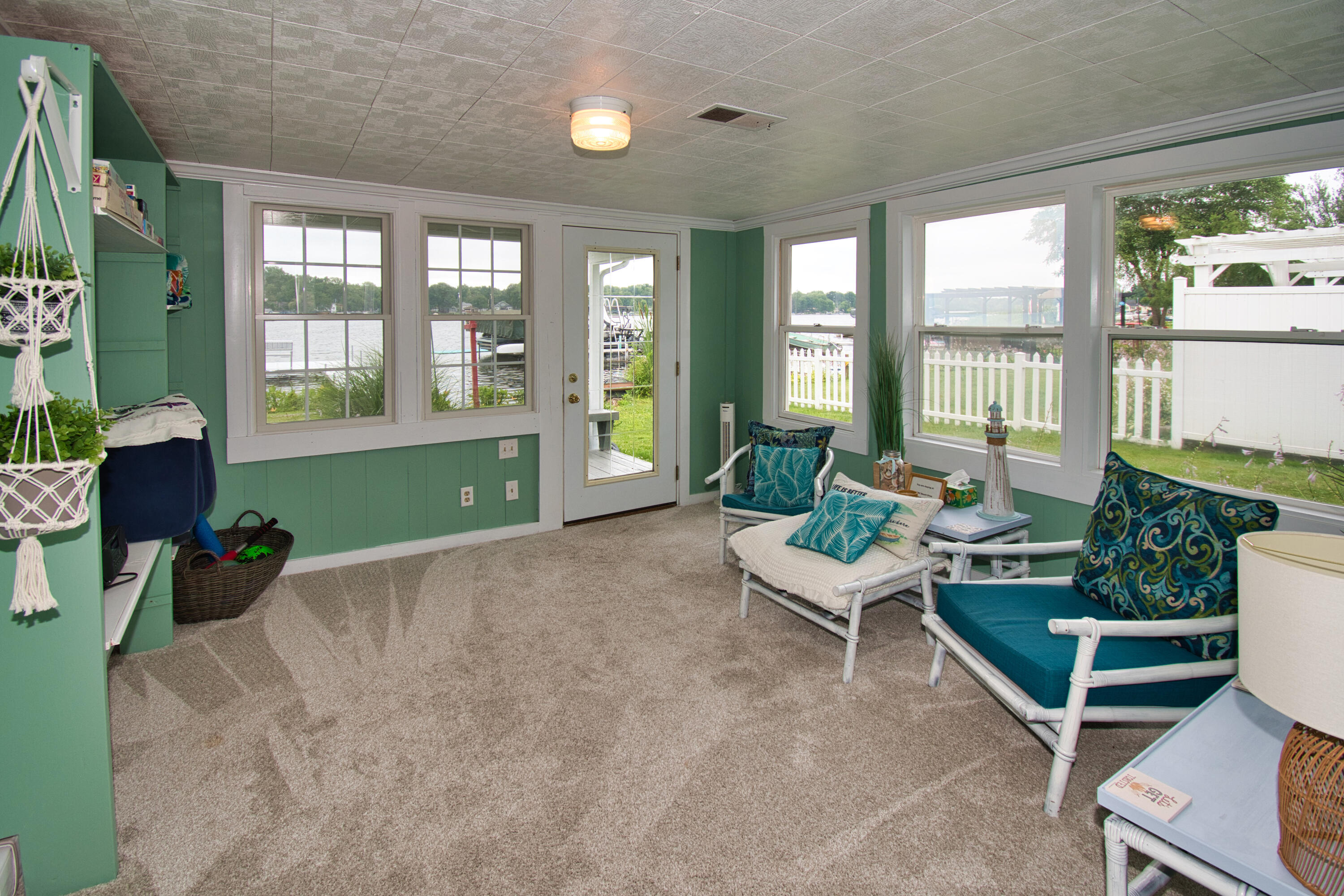 70041 Beach Drive Edwardsburg MI 49112