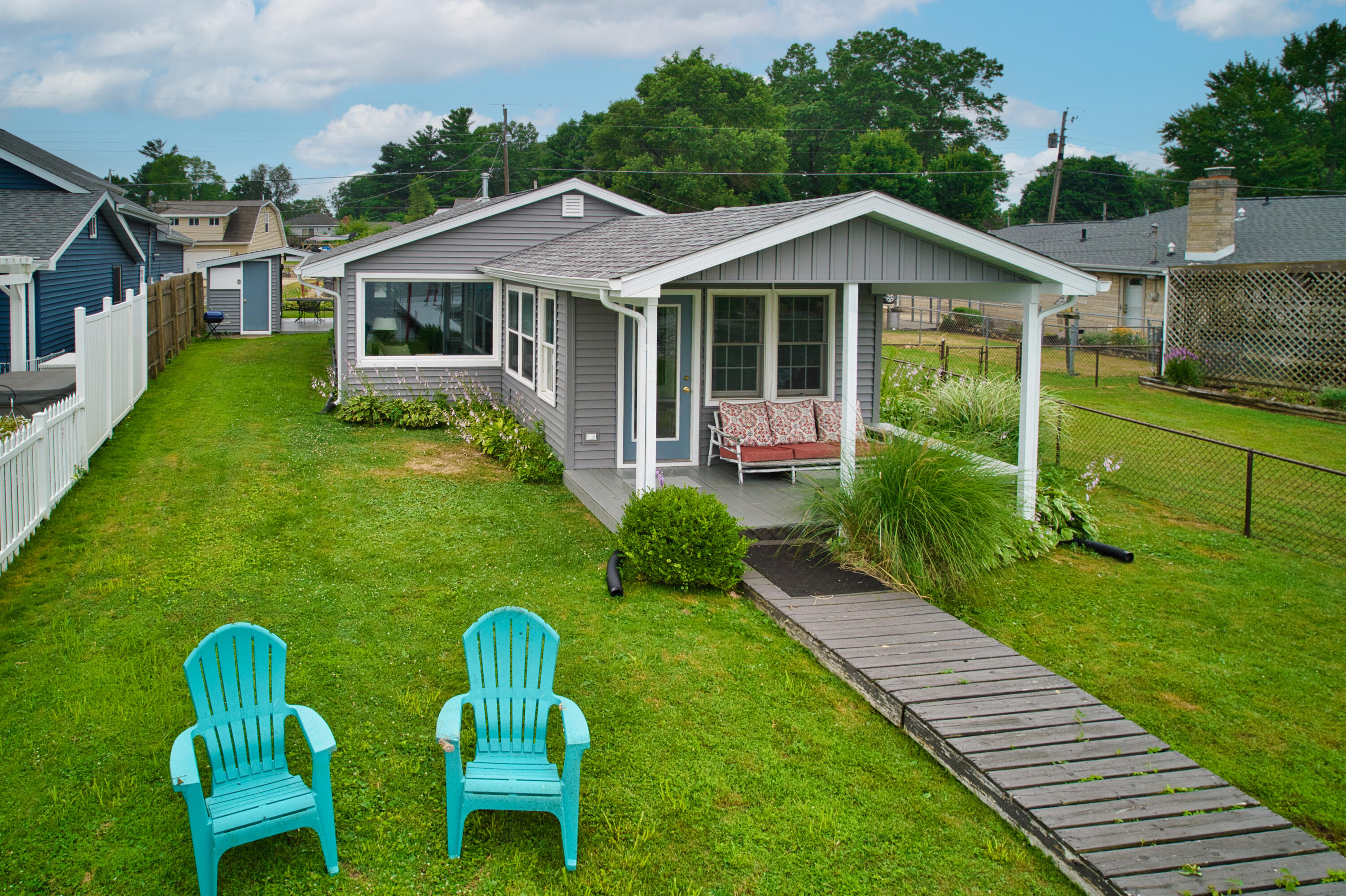 70041 Beach Drive Edwardsburg MI 49112