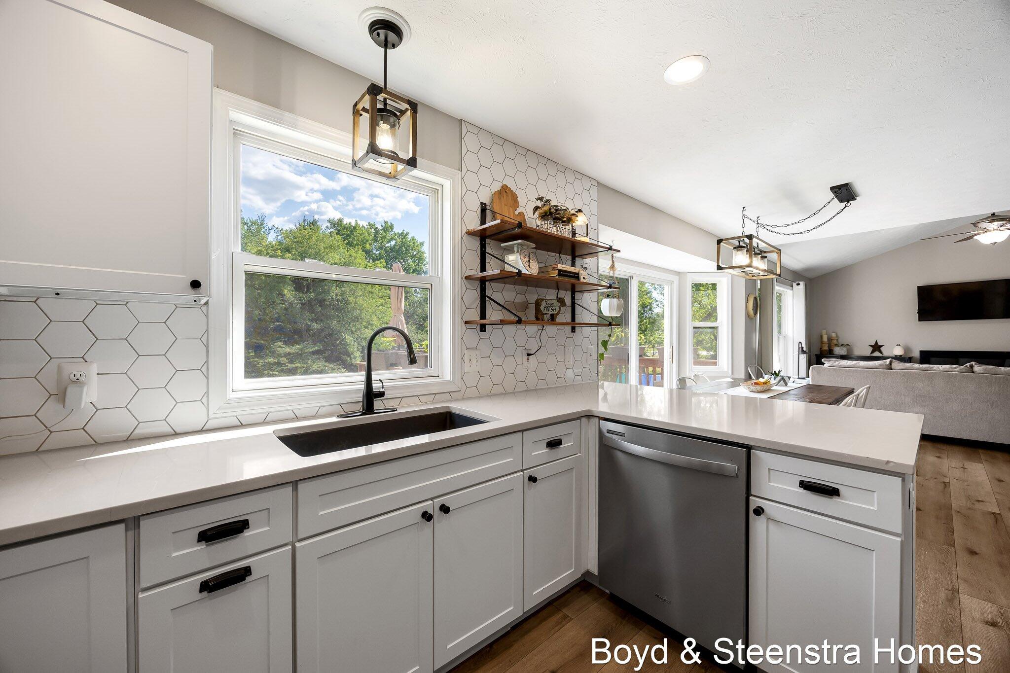442 Shaw Estates Drive NE Rockford MI 49341