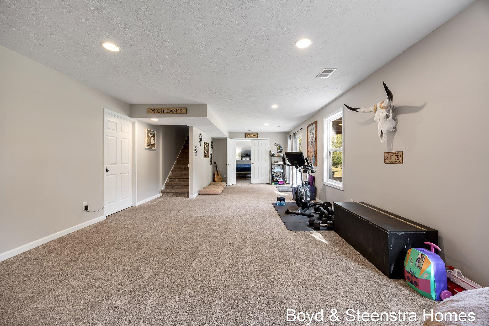 442 Shaw Estates Drive NE Rockford MI 49341