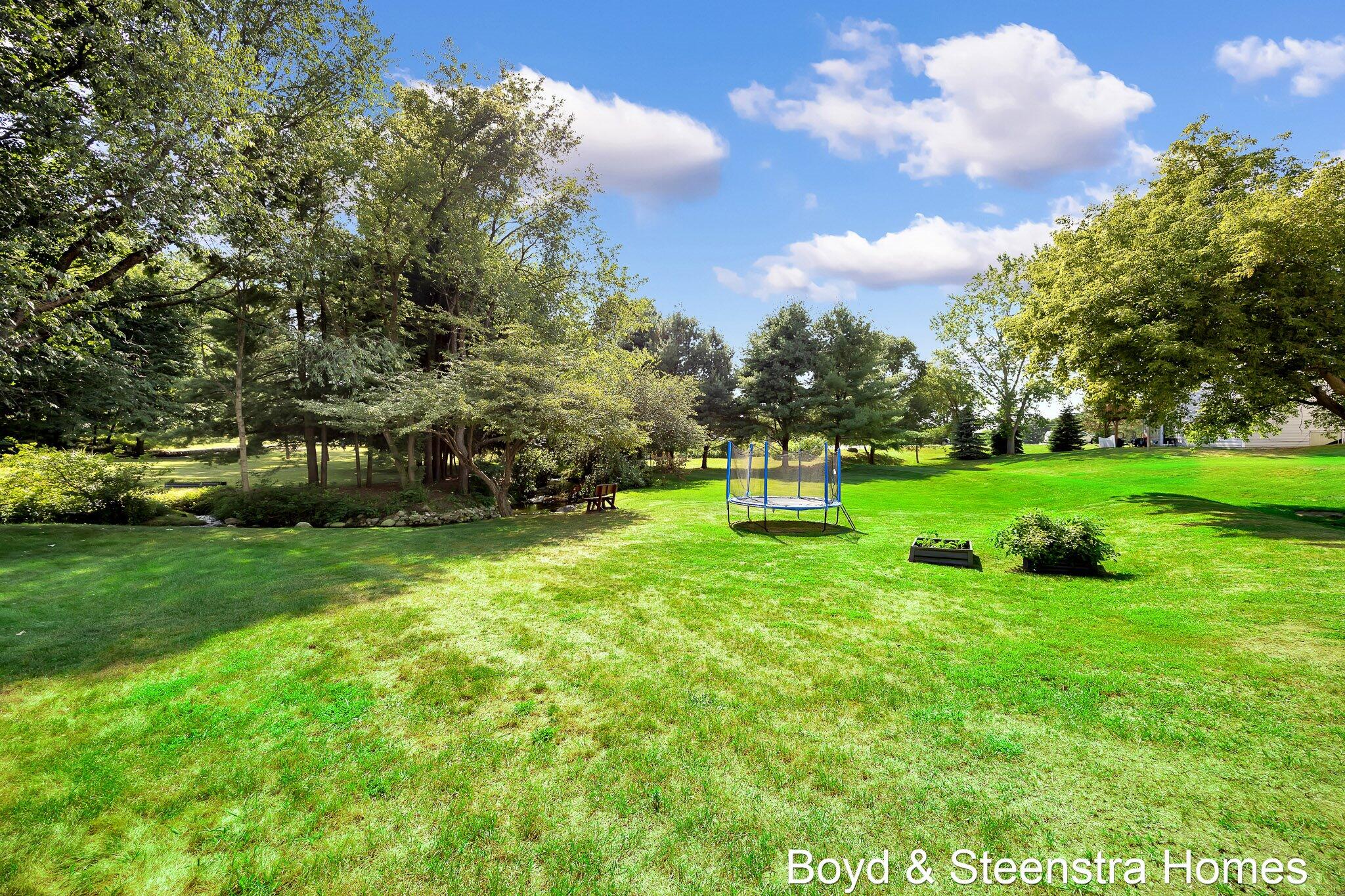 442 Shaw Estates Drive NE Rockford MI 49341