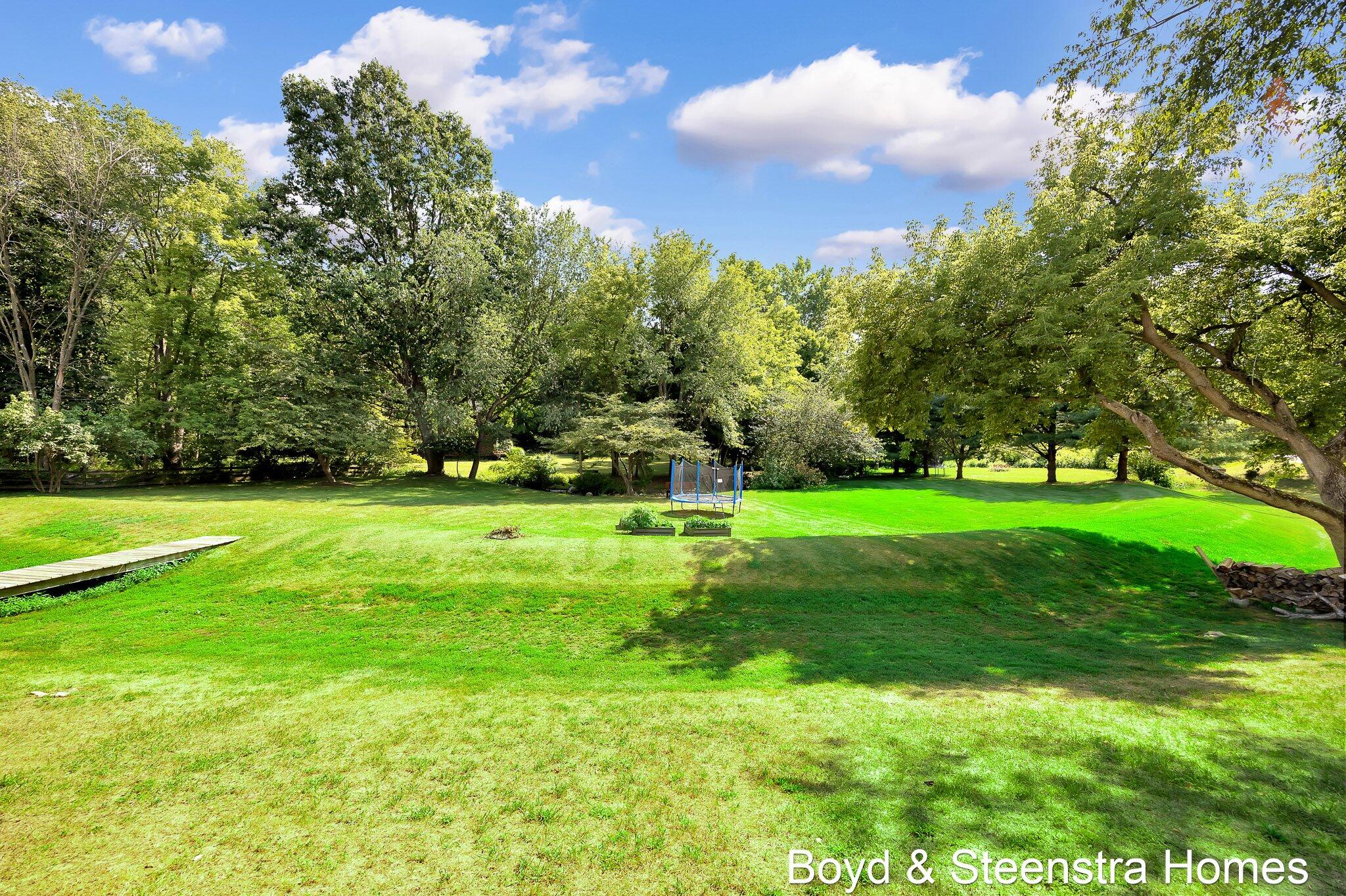 442 Shaw Estates Drive NE Rockford MI 49341
