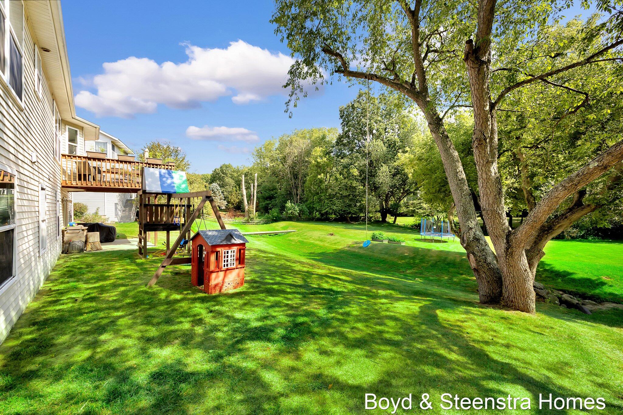 442 Shaw Estates Drive NE Rockford MI 49341