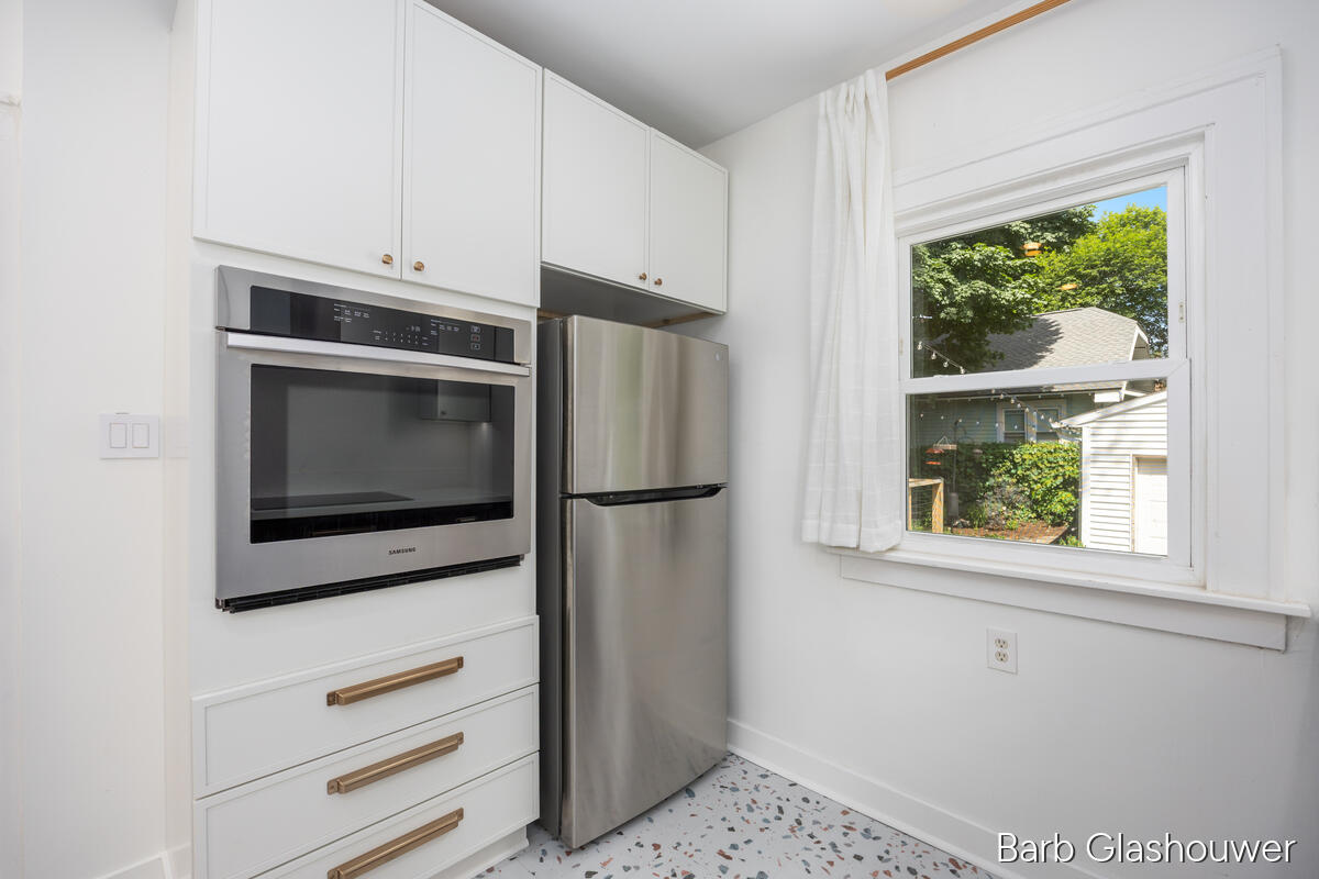 1606 Francis Avenue SE Grand Rapids MI 49507