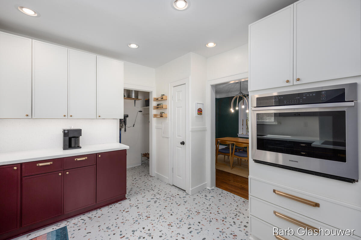 1606 Francis Avenue SE Grand Rapids MI 49507