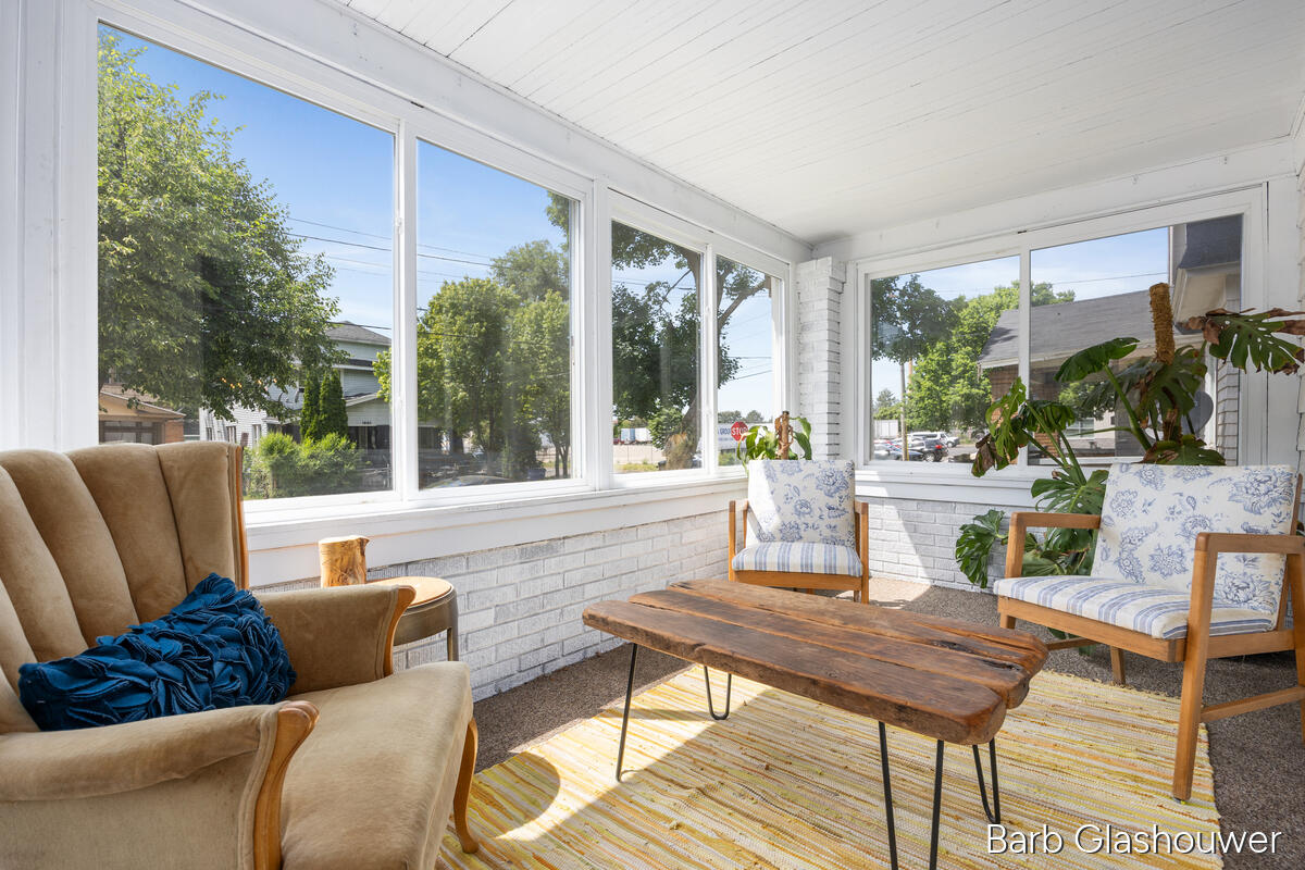 1606 Francis Avenue SE Grand Rapids MI 49507