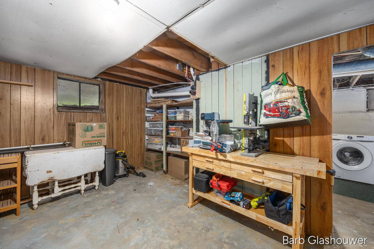 1606 Francis Avenue SE Grand Rapids MI 49507