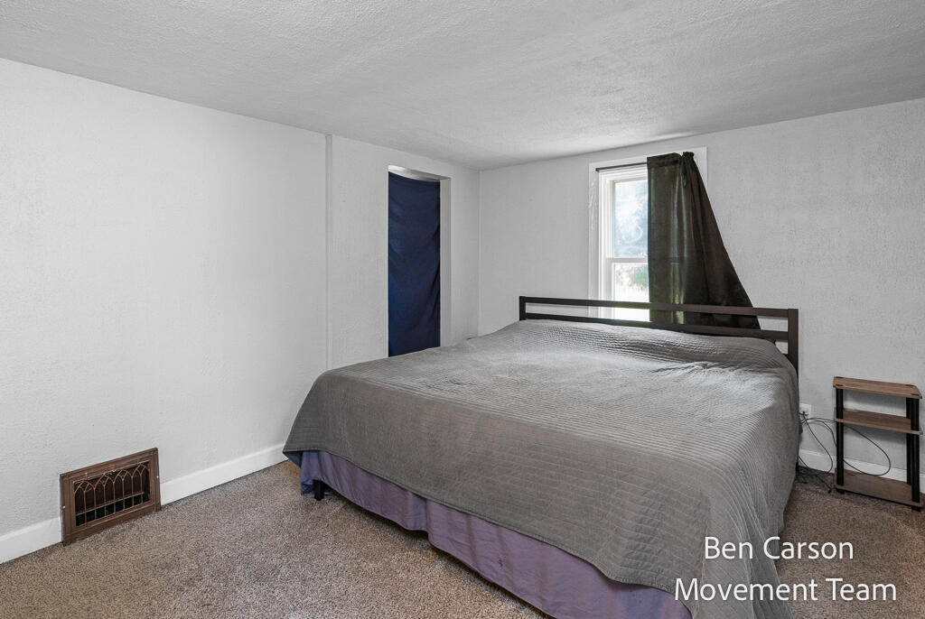 2164 Letart Avenue Muskegon MI 49441
