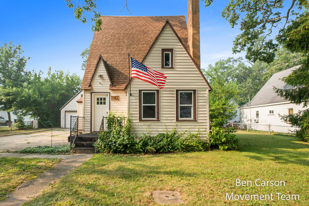 2164 Letart Avenue Muskegon MI 49441