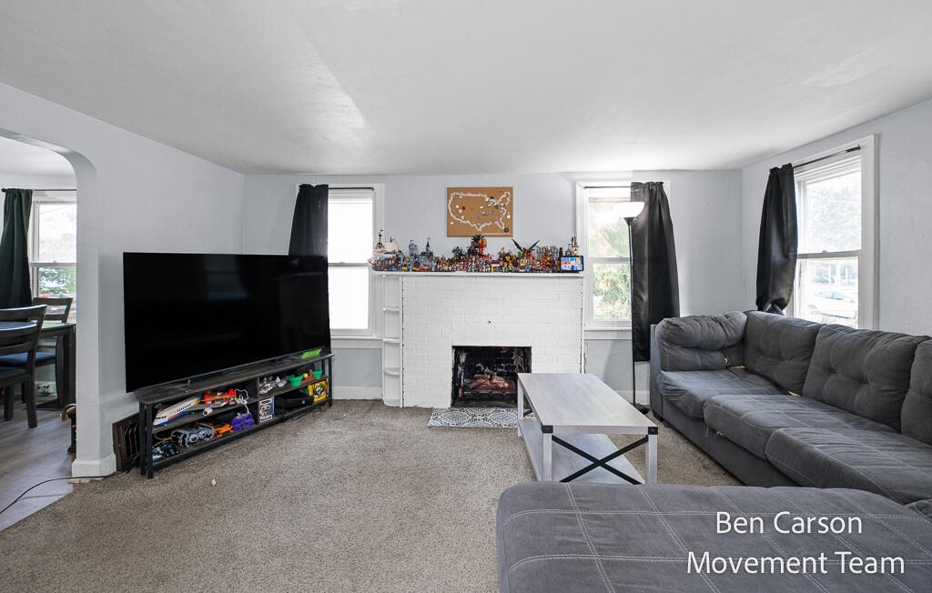 2164 Letart Avenue Muskegon MI 49441