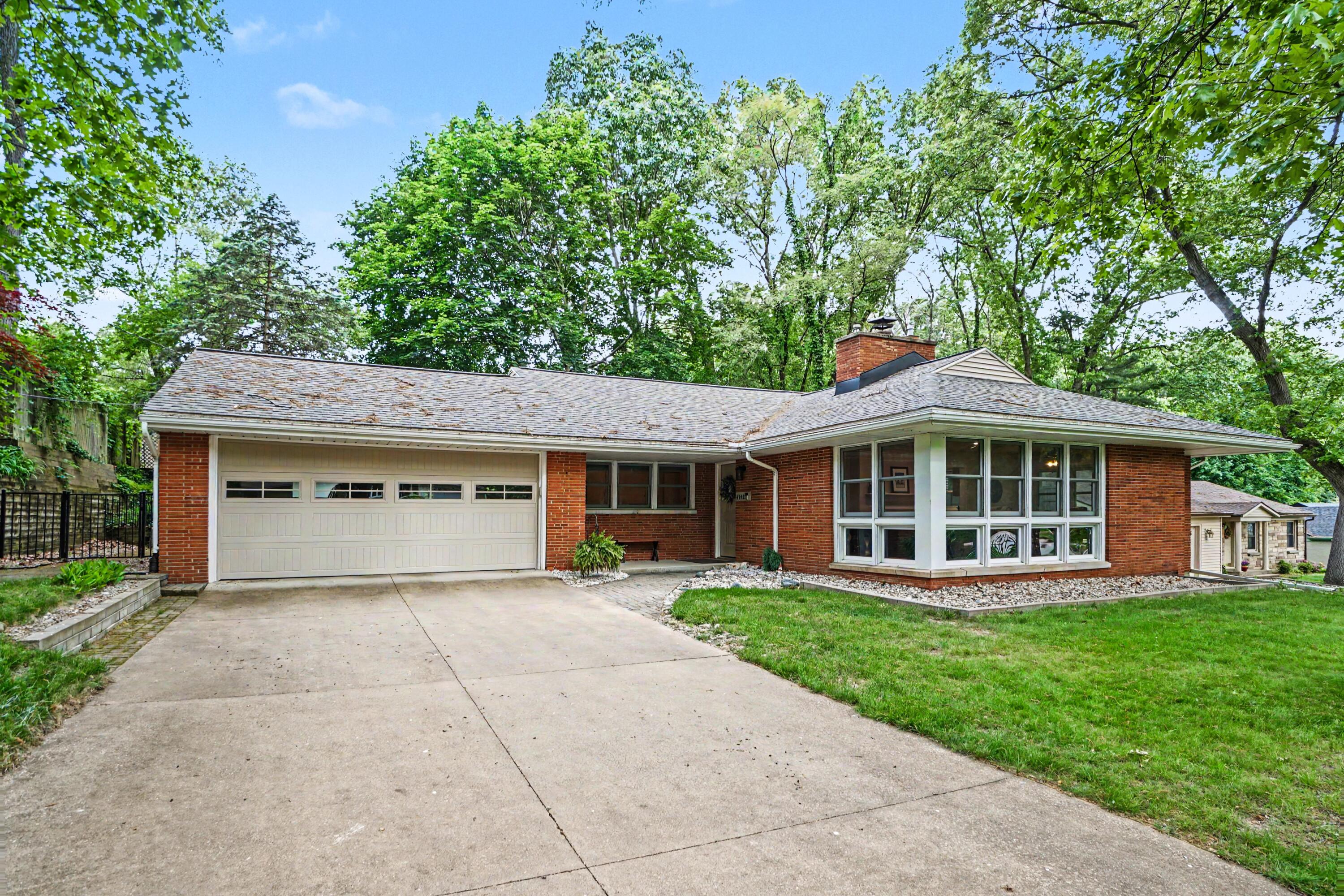 4342 Bronson Boulevard Kalamazoo MI 49008
