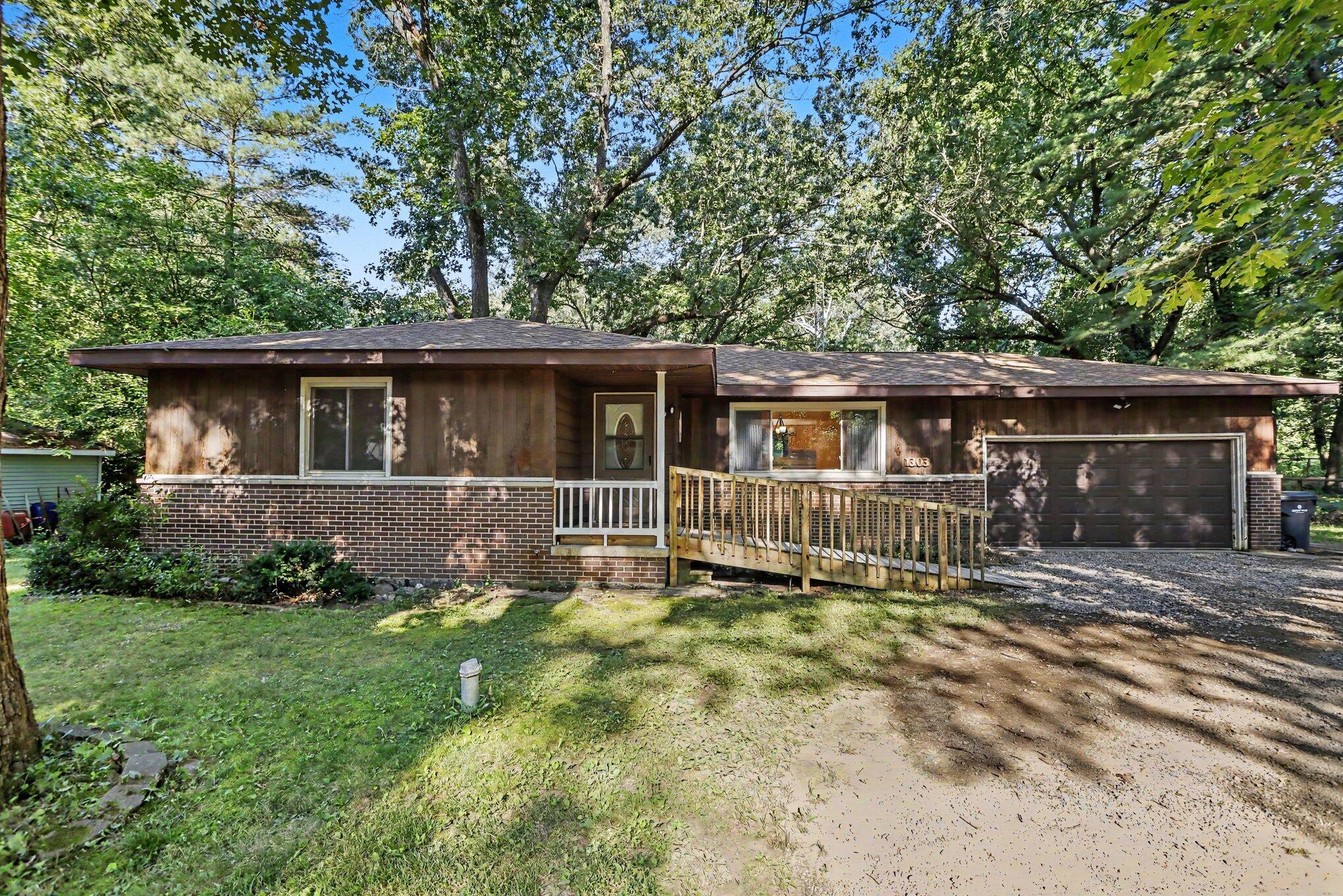 1303 N 2nd Street Kalamazoo MI 49009