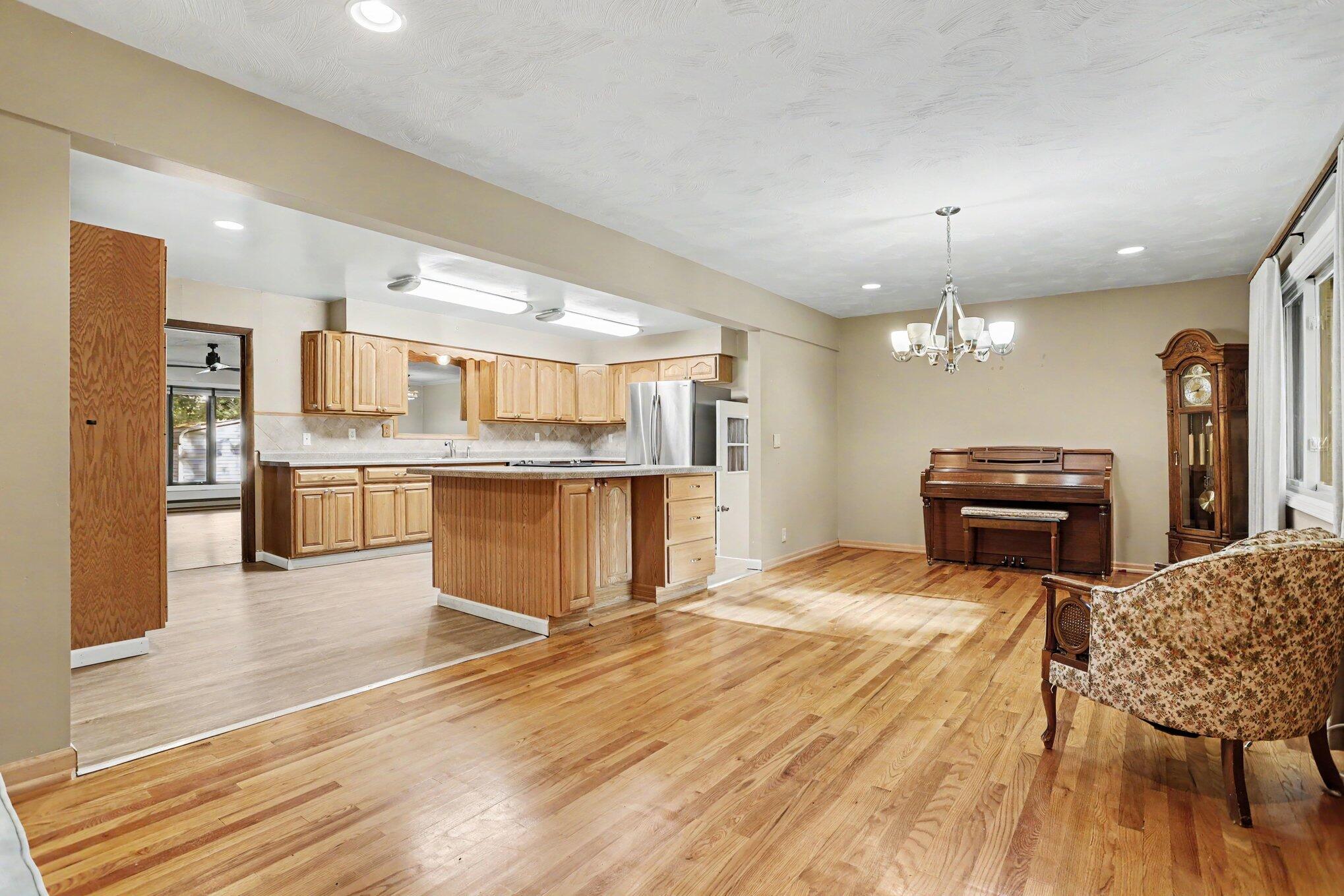 1303 N 2nd Street Kalamazoo MI 49009