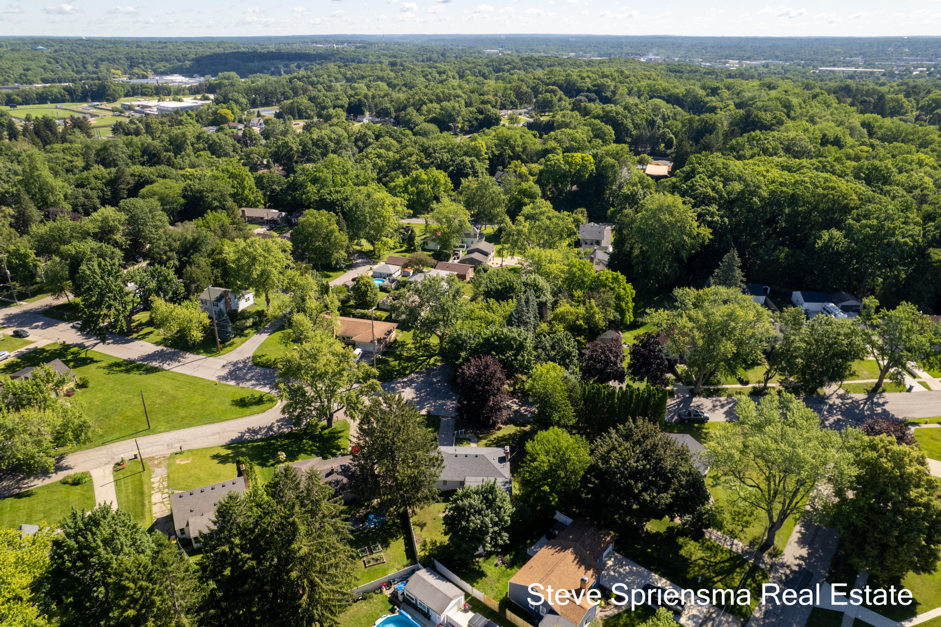 1355 Derby Drive NW Grand Rapids MI 49504