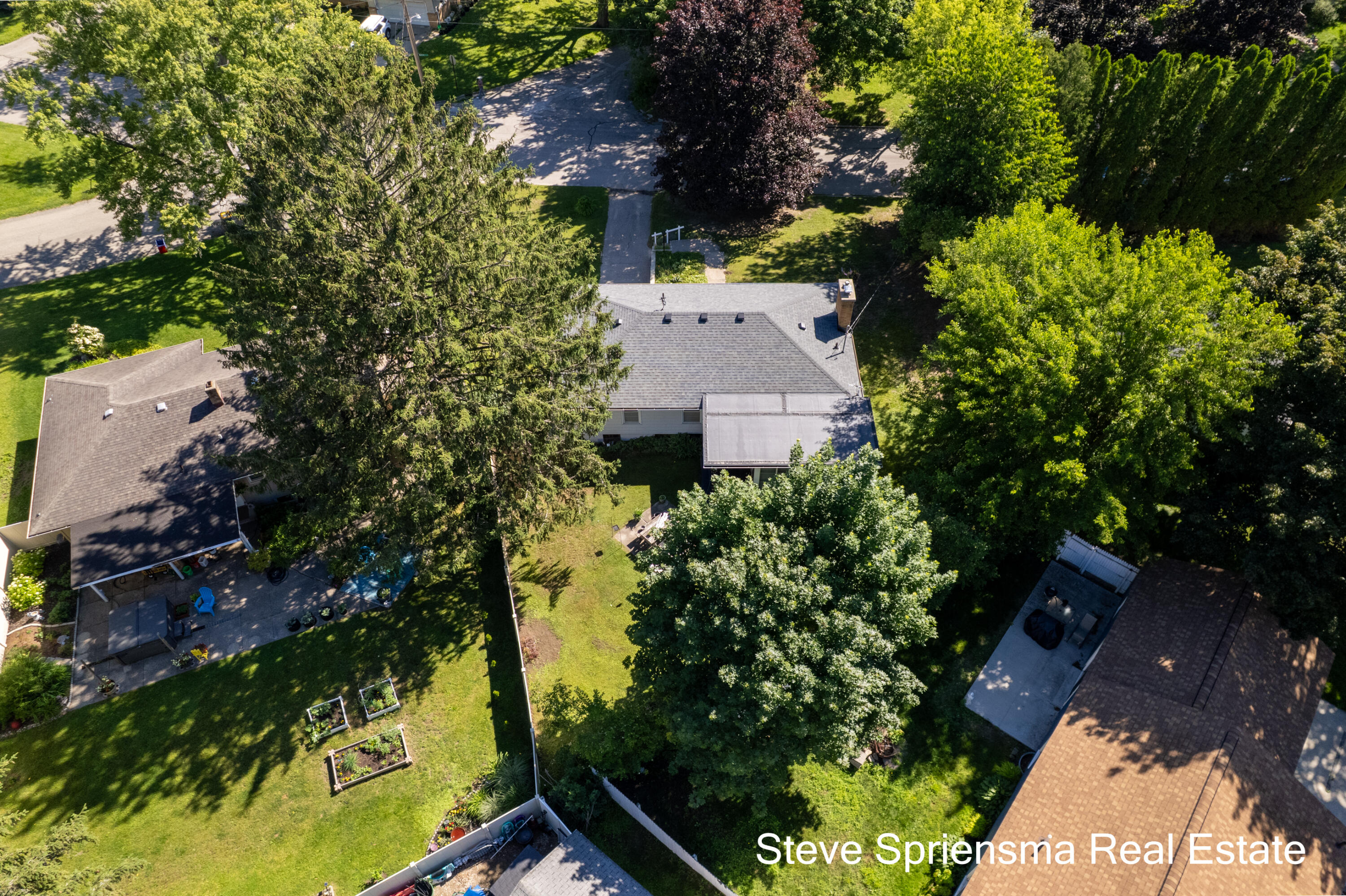 1355 Derby Drive NW Grand Rapids MI 49504