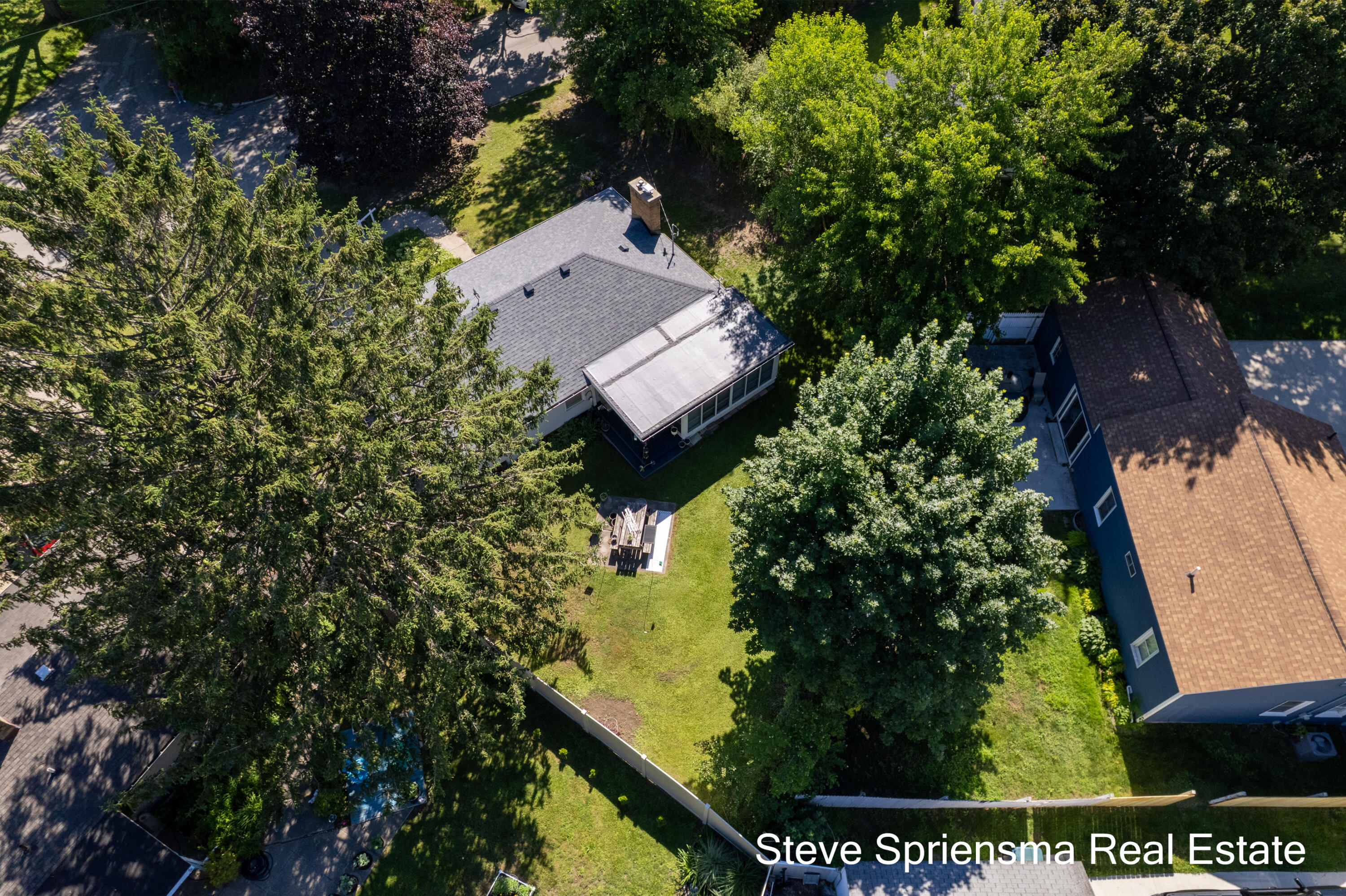 1355 Derby Drive NW Grand Rapids MI 49504
