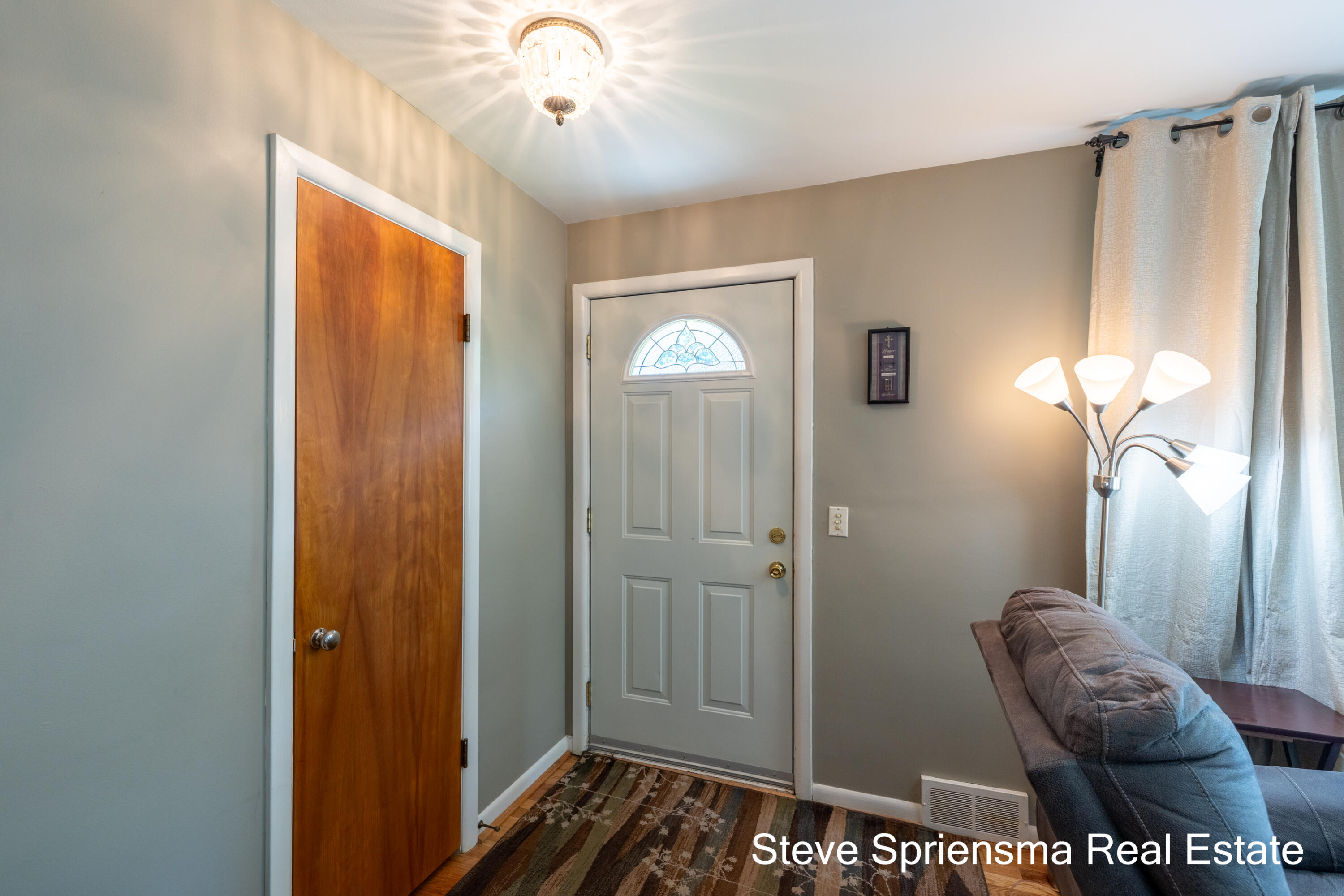 1355 Derby Drive NW Grand Rapids MI 49504