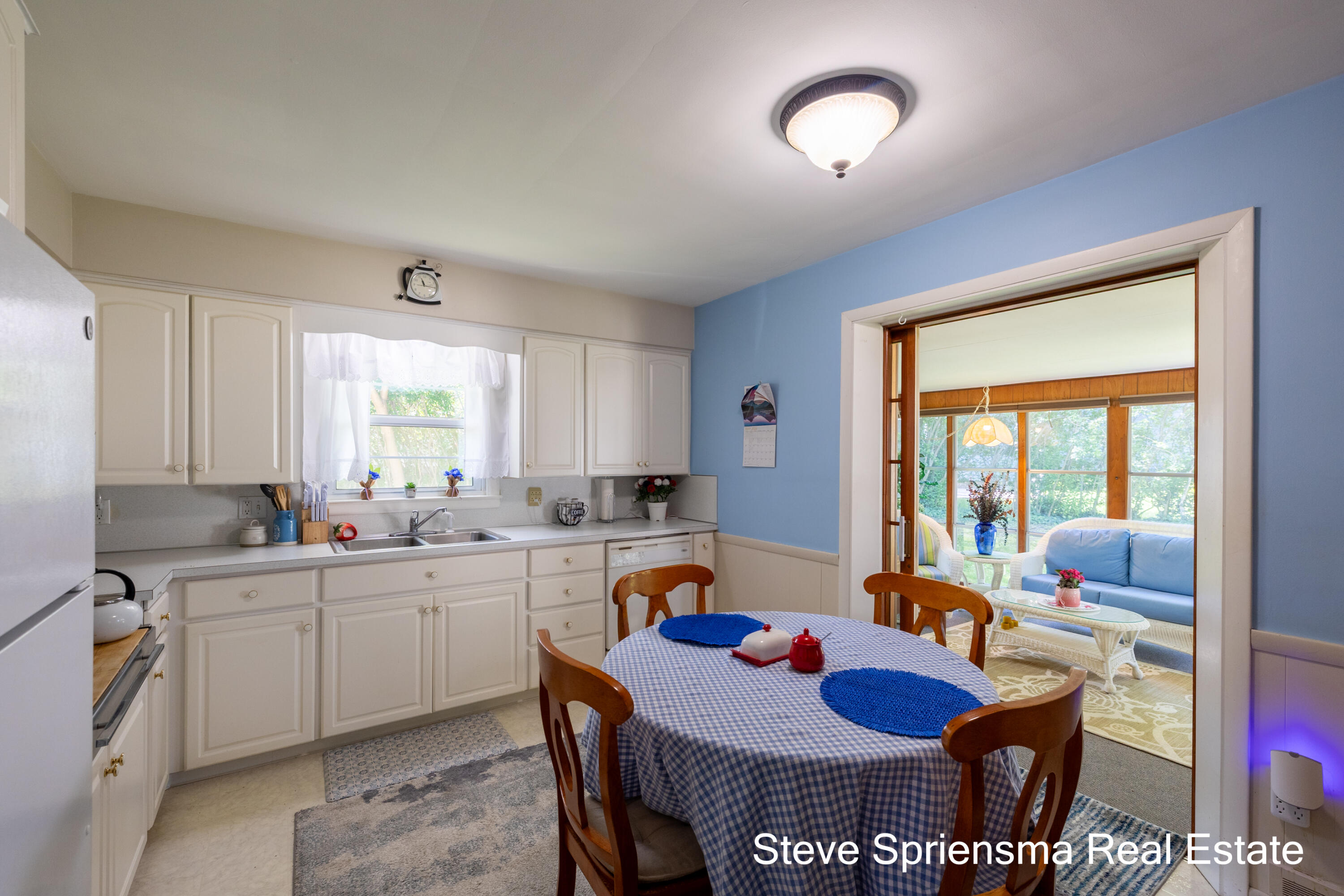 1355 Derby Drive NW Grand Rapids MI 49504